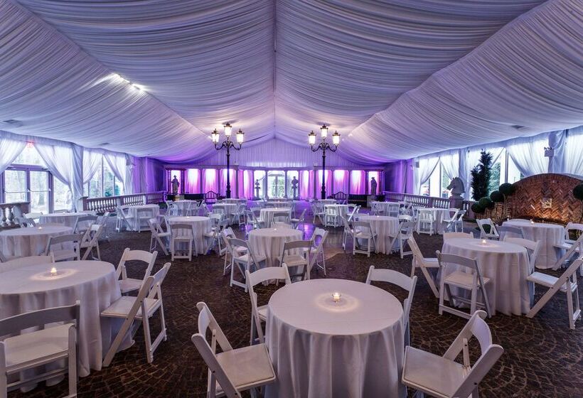 هتل Hilton Garden Inn New York / Staten Island