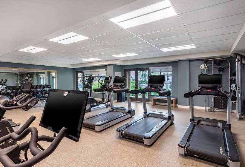 Отель Hilton Grand Vacations Club Maui Bay Villas