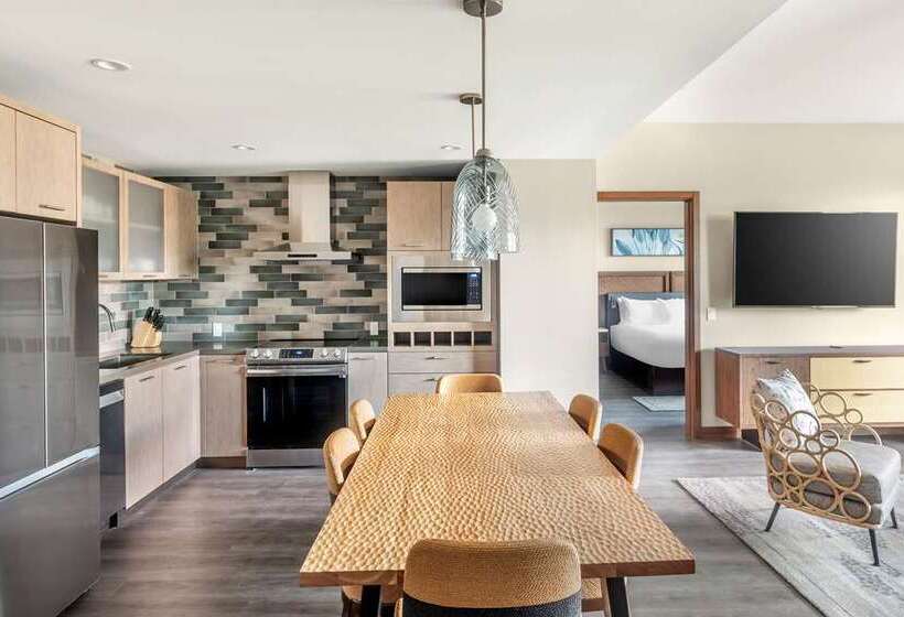 Отель Hilton Grand Vacations Club Maui Bay Villas