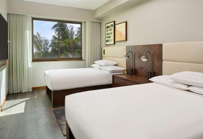 Отель Hilton Grand Vacations Club Maui Bay Villas