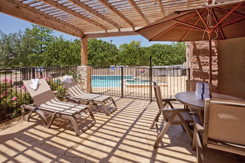 Отель Holiday Inn Express & Suites   Dallas Park Central Northeast, An Ihg