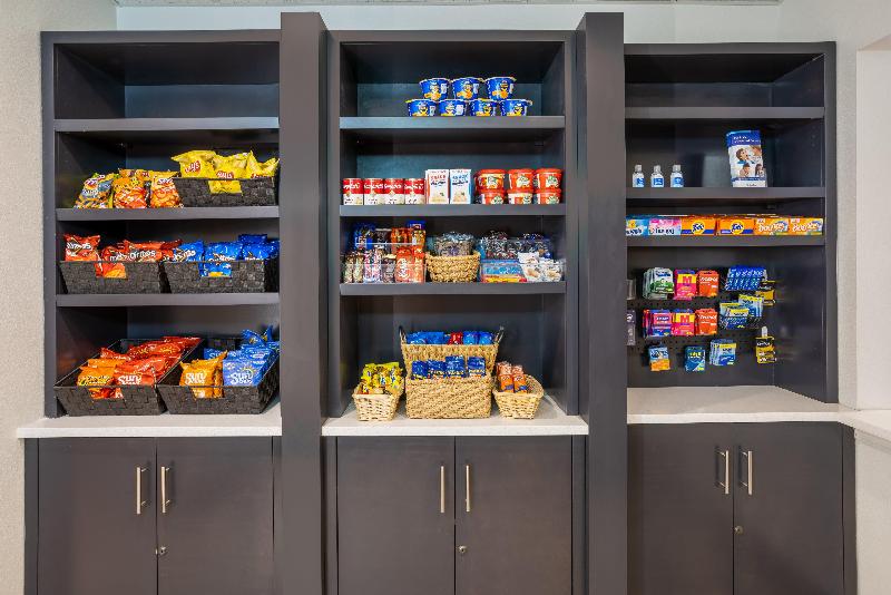 فندق Holiday Inn Express And Suites Tampa I 75 At Bruce B. Downs, An Ihg