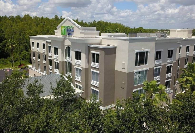 فندق Holiday Inn Express And Suites Tampa I 75 At Bruce B. Downs, An Ihg