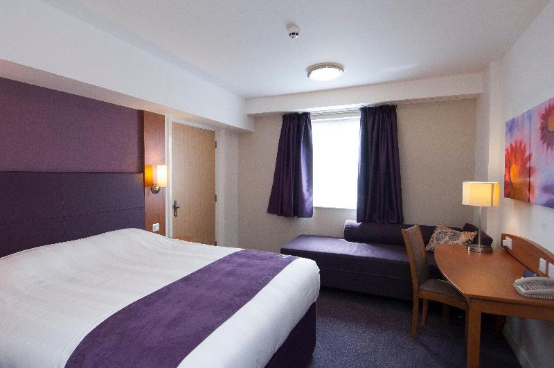 Отель Holiday Inn Express London Stansted Airport, An Ihg