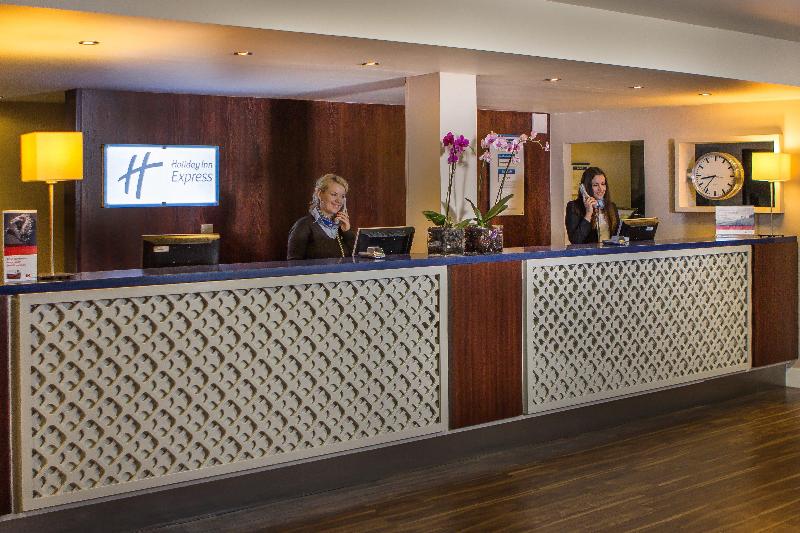בית מלון כפרי Holiday Inn Express Royal Docks, An Ihg