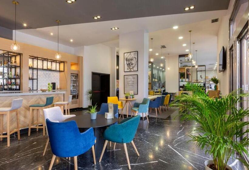 هتل Holiday Inn Madrid Las Tablas, An Ihg