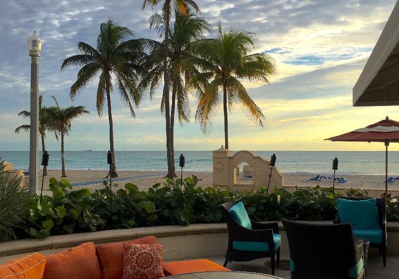 בית מלון כפרי Hollywood Beach Marriott