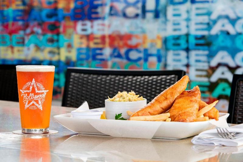 בית מלון כפרי Hollywood Beach Marriott