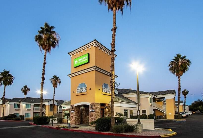 فندق Hometowne Studios By Red Roof Phoenix   Black Canyon Highway