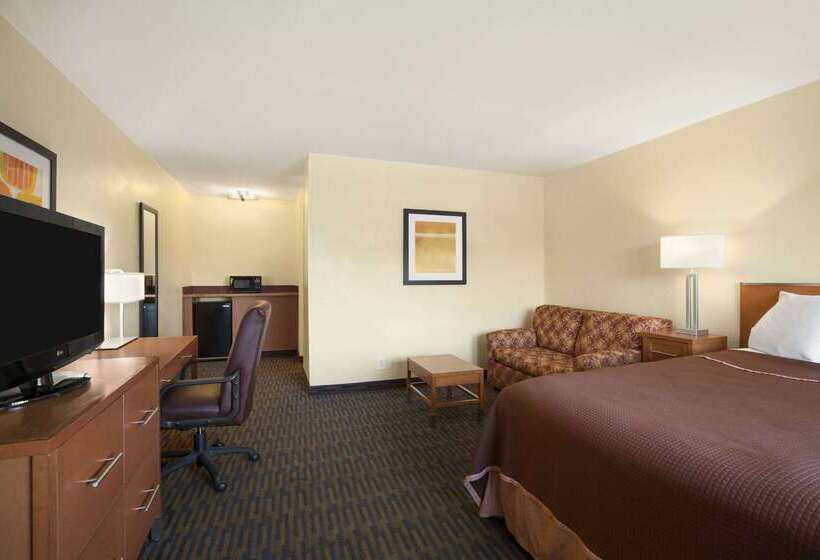 בית מלון כפרי Howard Johnson By Wyndham San Diego Sea World