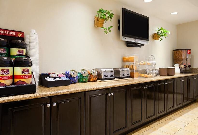 בית מלון כפרי Howard Johnson By Wyndham San Diego Sea World