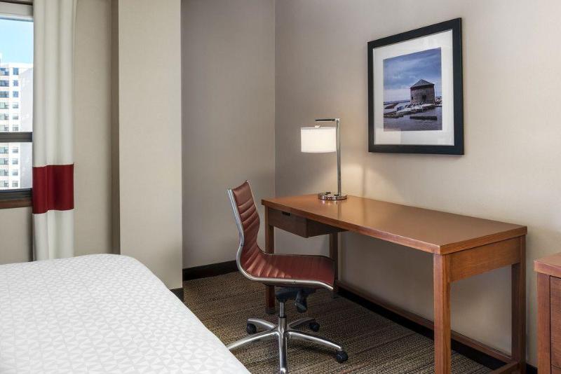 호텔 Kingston Marriott