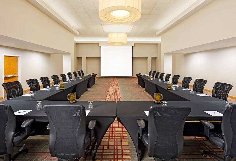 호텔 Kingston Marriott