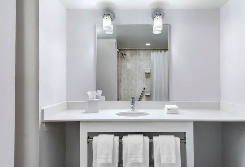 호텔 Kingston Marriott