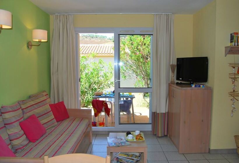 בית מלון כפרי Lagrange Vacances Le Village Des Aloés