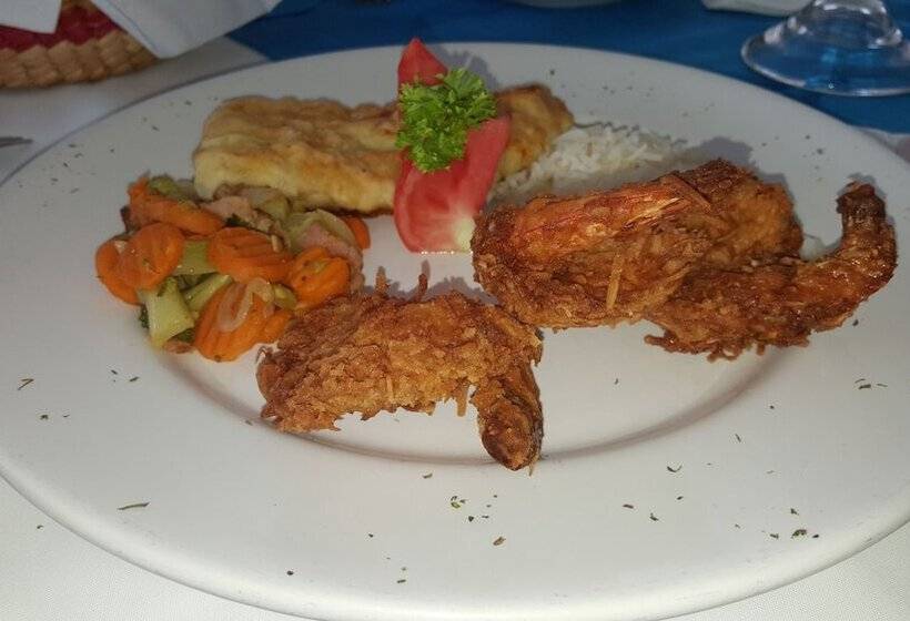 Las Flores Beach Resort