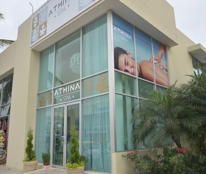 Las Flores Beach Resort