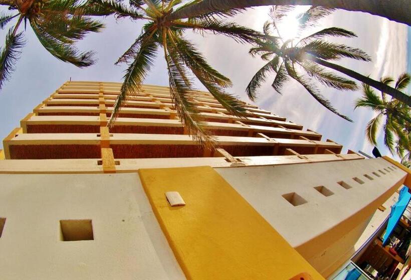 Las Flores Beach Resort