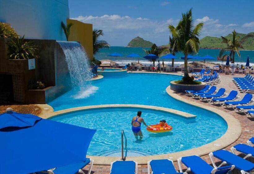 Las Flores Beach Resort