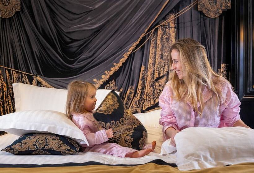 ホテル Le Belmont Paris