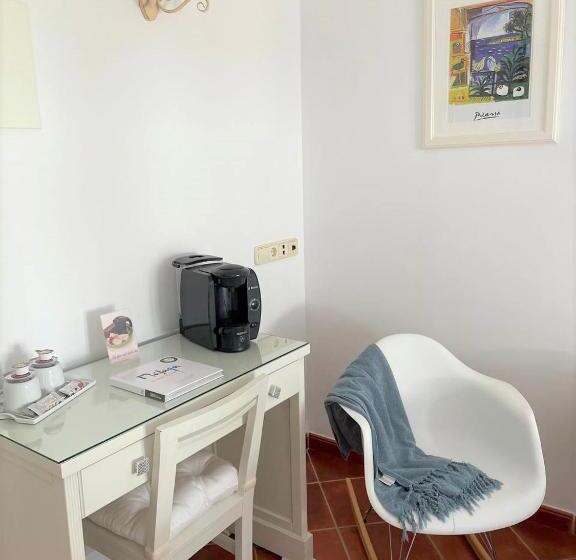 هتل Malaga Picasso