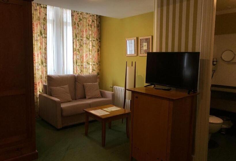 Отель Marina De Campios