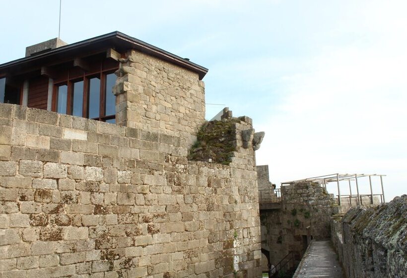 فندق Monumento Castelo De Maceda