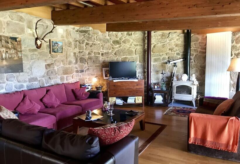 فندق Monumento Castelo De Maceda