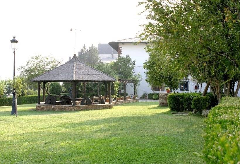 Отель Monumento Pazo Do Castro