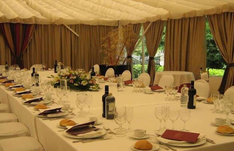 Отель Monumento Pazo Do Castro