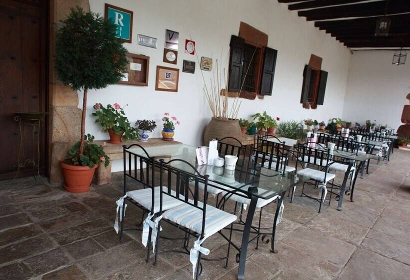 Отель Monumento Pazo Do Castro