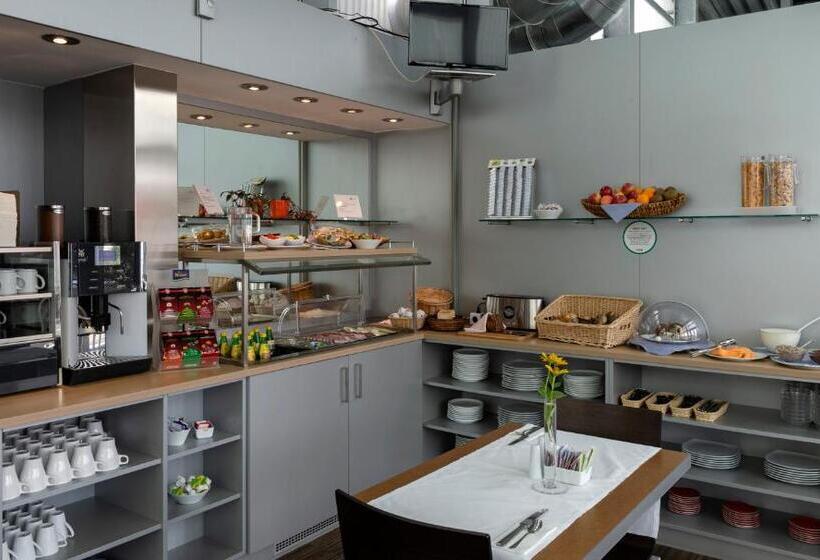 فندق Orange Wings Krems