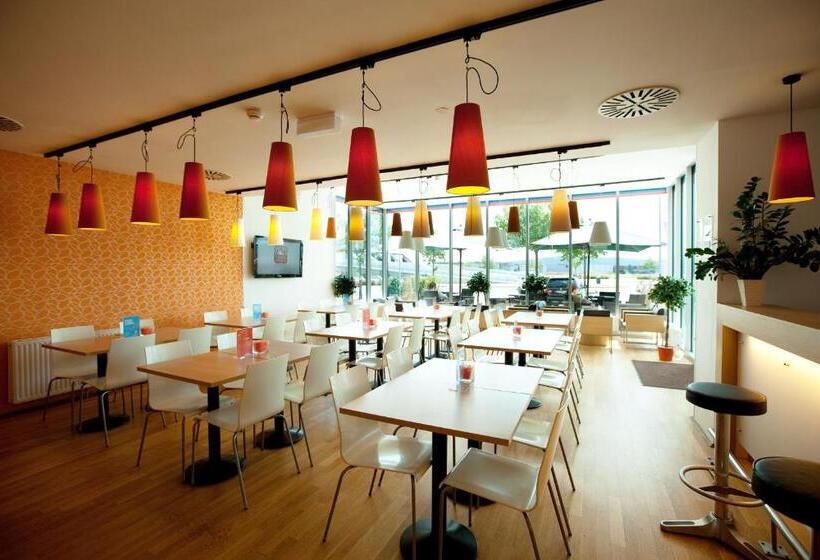 ホテル Orange Wings Wiener Neustadt