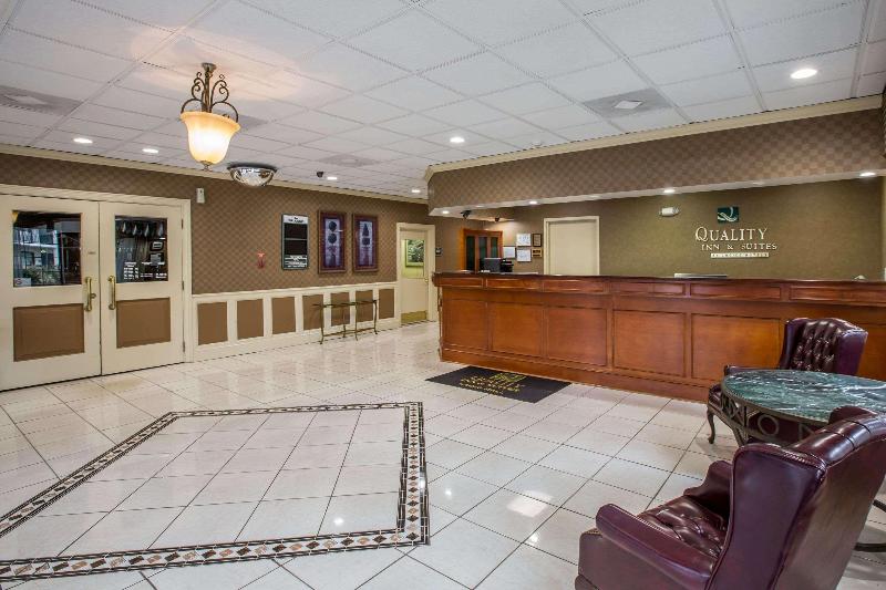فندق Quality Inn & Suites Hanes Mall