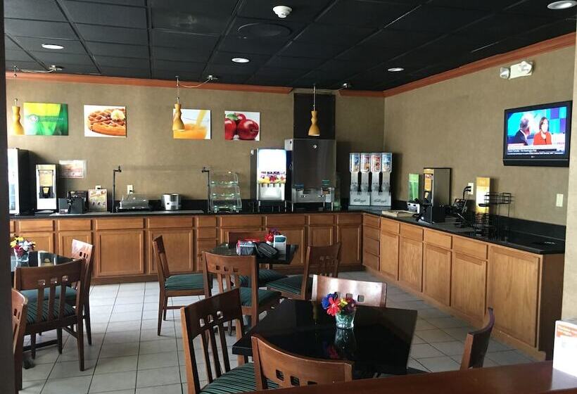 فندق Quality Inn & Suites Hanes Mall