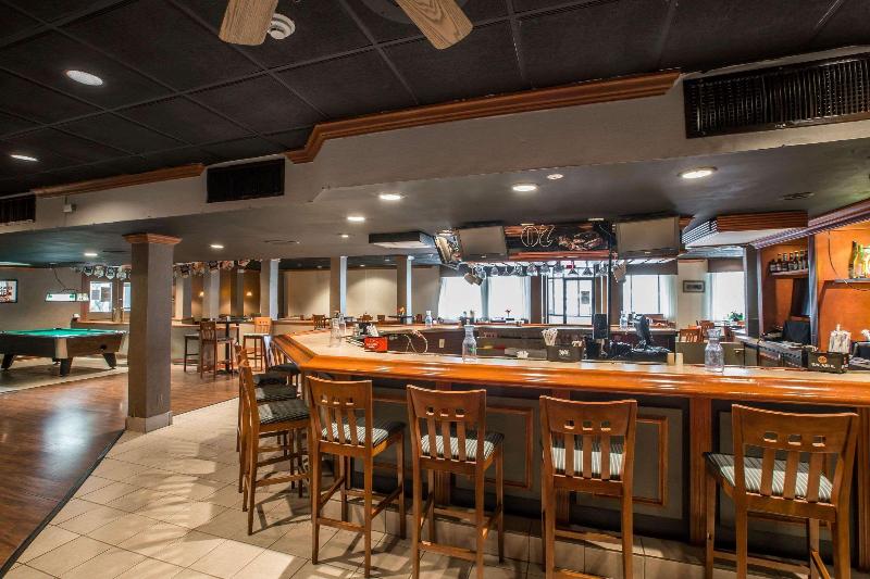 فندق Quality Inn & Suites Hanes Mall