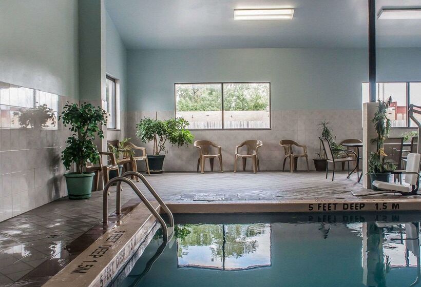 בית מלון כפרי Quality Inn   Niagara Falls Blvd