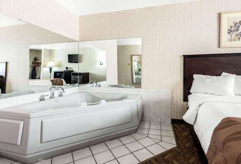 בית מלון כפרי Quality Inn   Niagara Falls Blvd