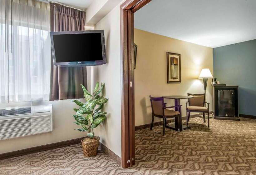 בית מלון כפרי Quality Inn   Niagara Falls Blvd