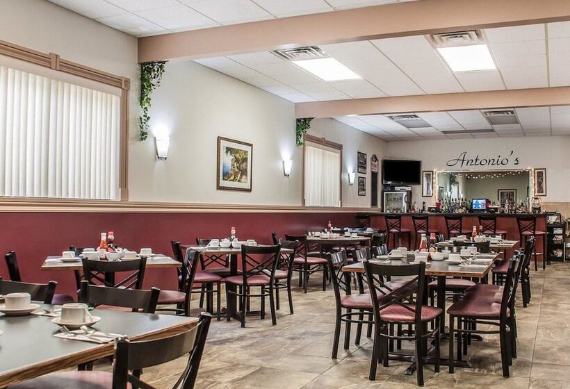 בית מלון כפרי Quality Inn   Niagara Falls Blvd