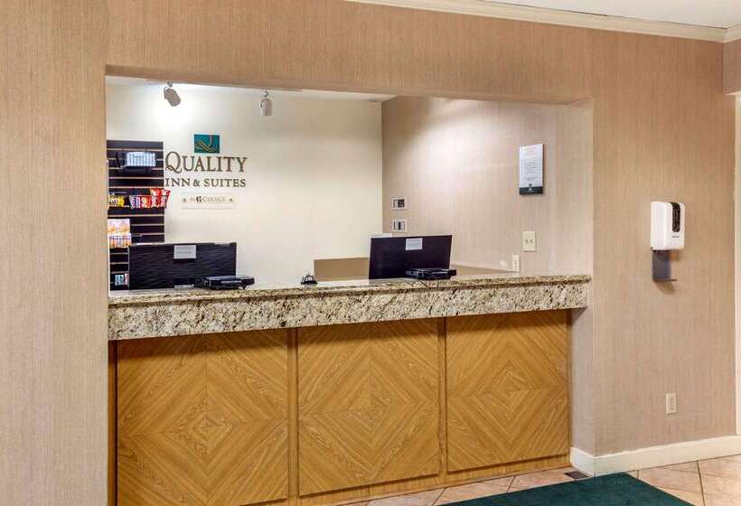 هتل Quality Inn & Suites Raleigh Durham Airport