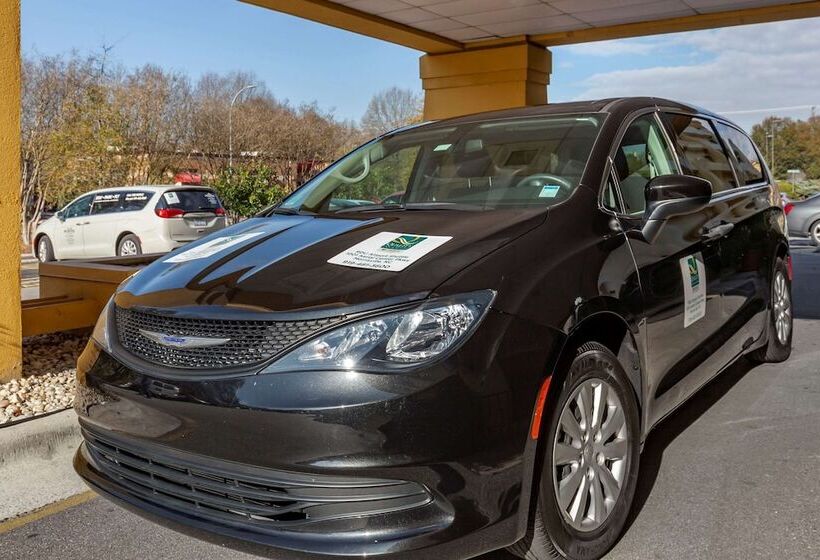 هتل Quality Inn & Suites Raleigh Durham Airport