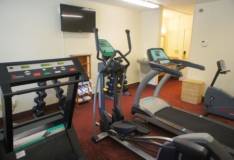 هتل Quality Inn & Suites Raleigh Durham Airport