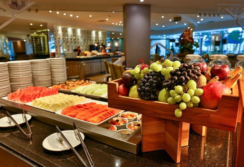 בית מלון כפרי Radisson Recife