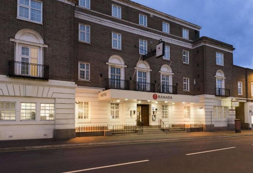 ホテル Ramada By Wyndham Loughborough