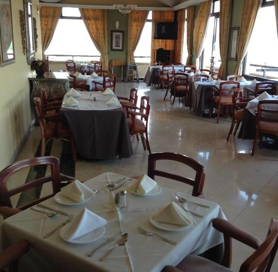 فندق Real De Uruapan