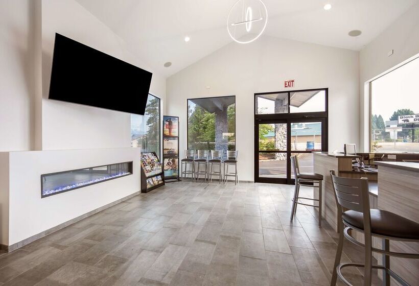 Отель Red Lion Inn & Suites Grants Pass