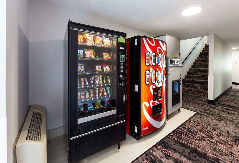 Отель Red Lion Inn & Suites Grants Pass