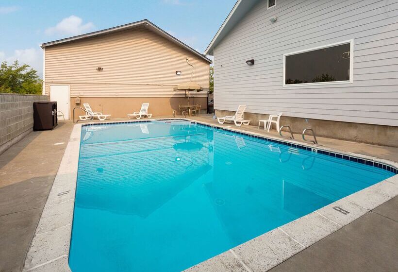 فندق Red Lion Inn & Suites Grants Pass