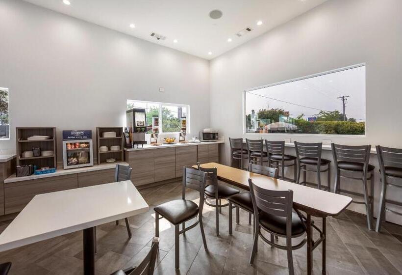 Отель Red Lion Inn & Suites Grants Pass